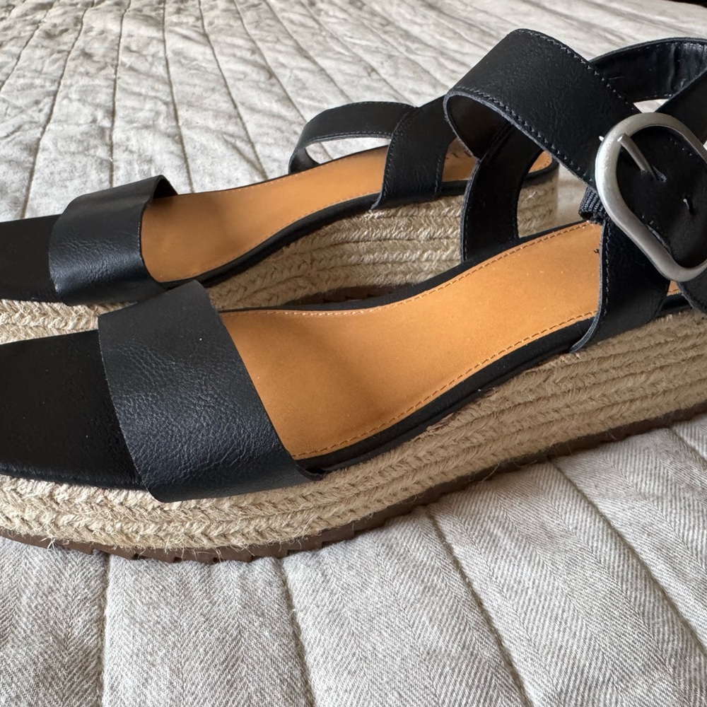 Platform Sandals!